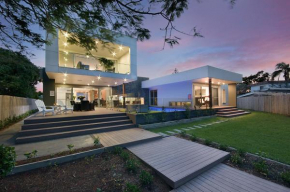 Hidden Paradise, Surfers Paradise